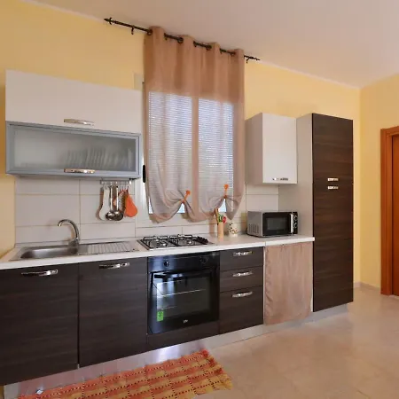 Locazione Turistica 85 Apartment Solarino